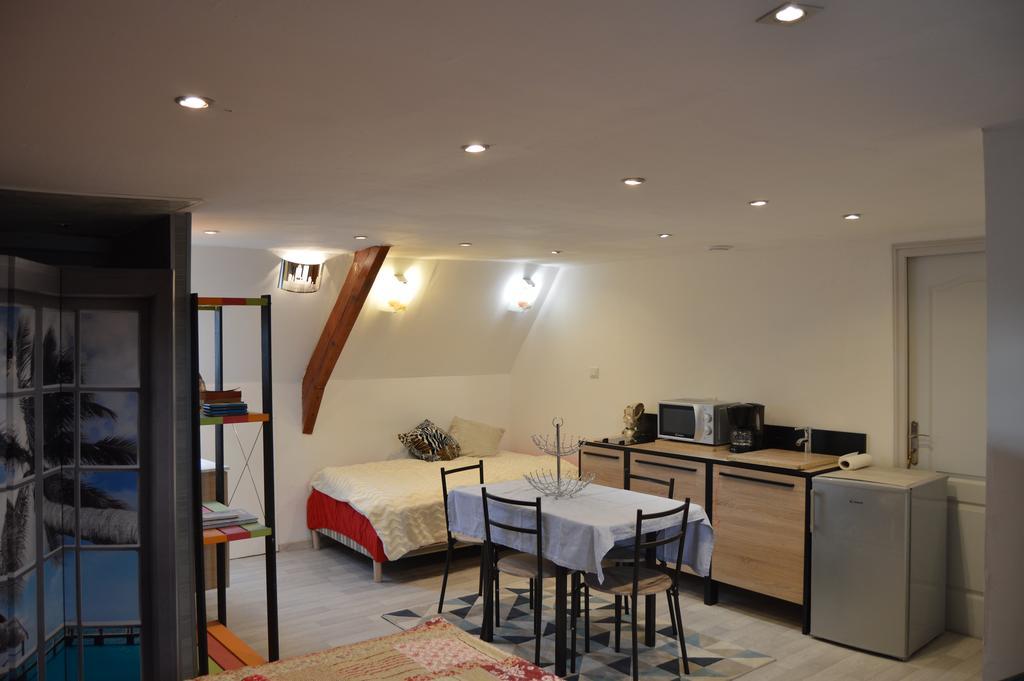 Bed and Breakfast Chez Pierrette Pont-Croix Exterior foto